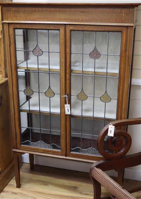 An Edwardian inlaid mahogany display cabinet W.89cm